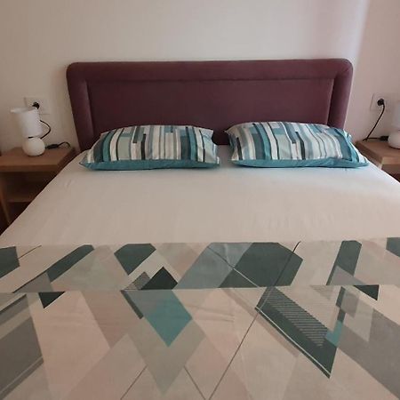 Odmor U Podgorici. Appartement Podgorica Buitenkant foto